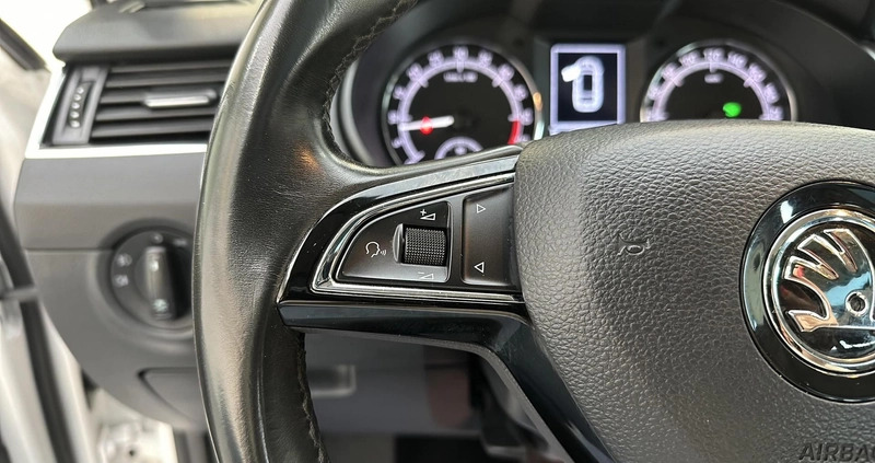 Skoda Octavia cena 66900 przebieg: 75940, rok produkcji 2019 z Torzym małe 352